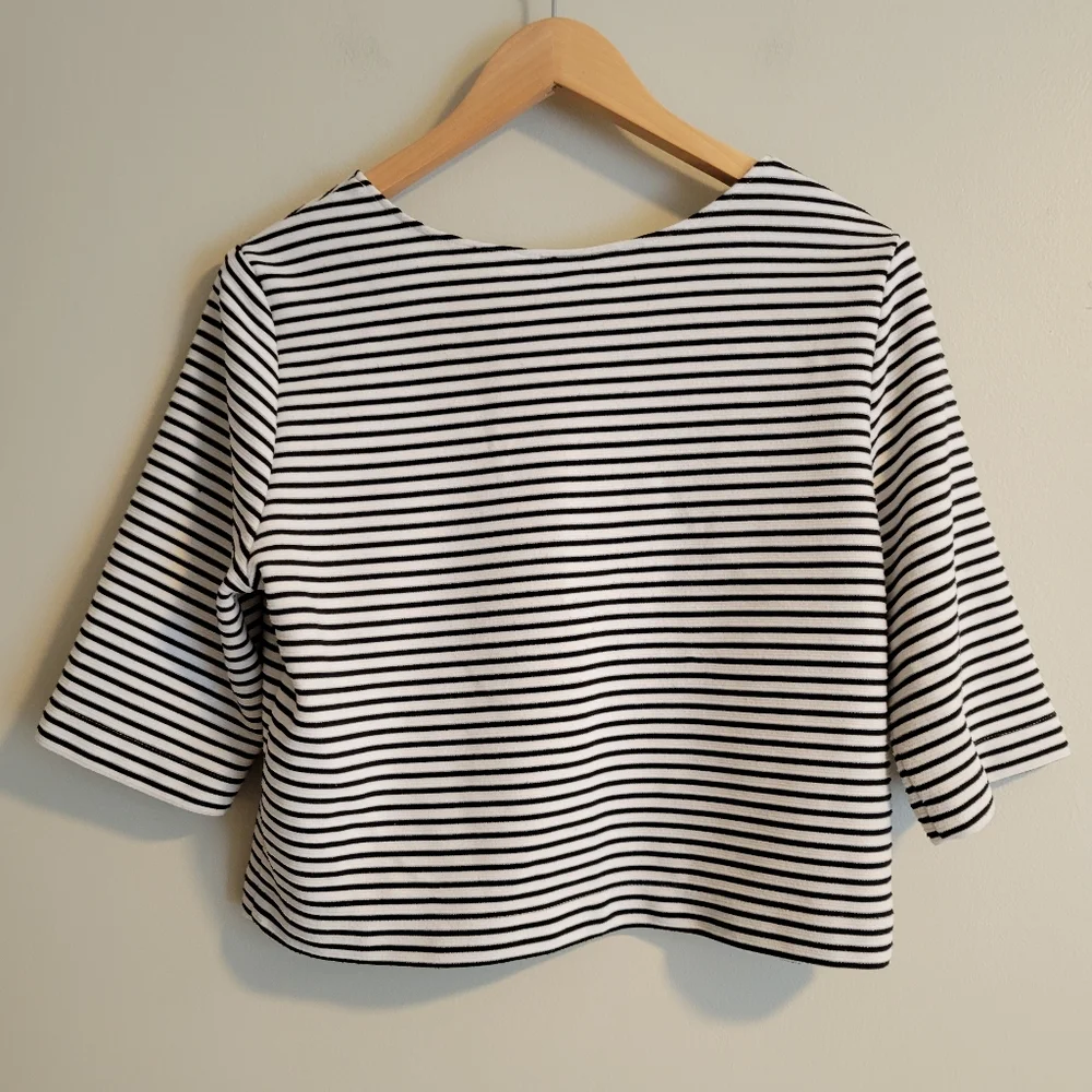 Cynthia Rowley Striped Black + White Crop Top, Large - Picture 3 of 11
